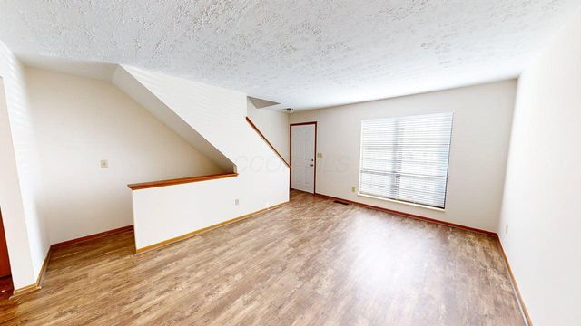 5275 Brandy Oaks Lane, Columbus, OH 43220