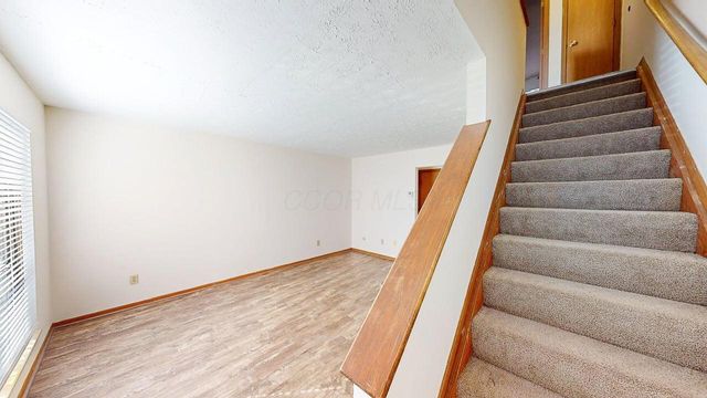 5275 Brandy Oaks Lane, Columbus, OH 43220