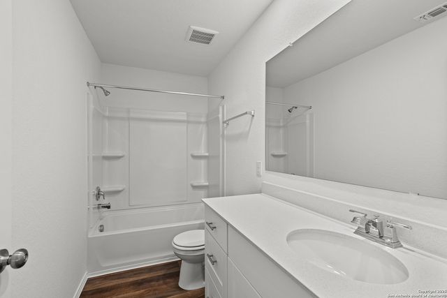 4033 Lily Glade Lane, Seguin, TX 78155