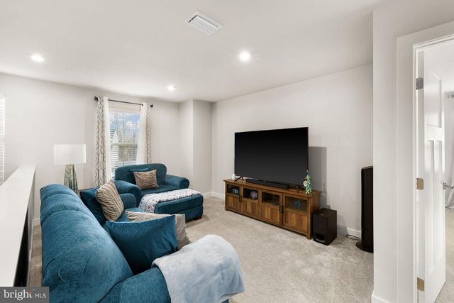 8612 SYLVANNAH DR, Spotsylvania, VA 22551