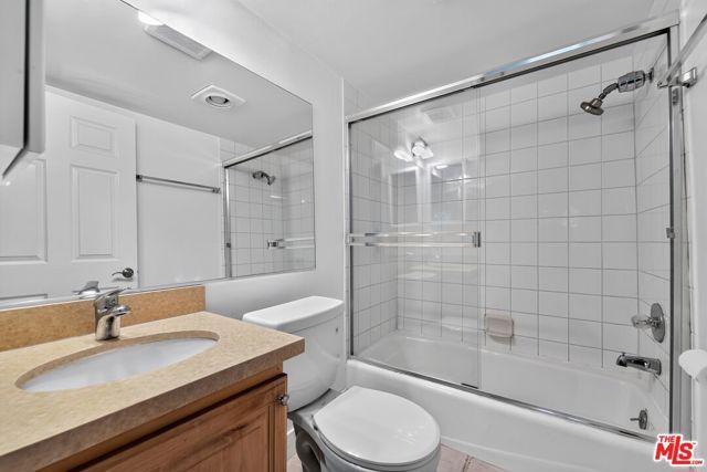 3712 Evans Street 7, Los Angeles, CA 90027