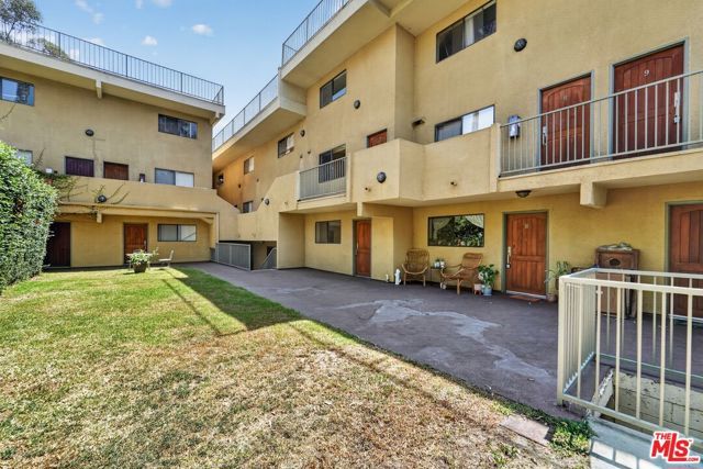 3712 Evans Street 7, Los Angeles, CA 90027