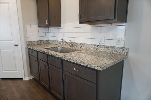 110 unit B Will Street B, Willis, TX 77378