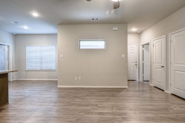110 unit B Will Street B, Willis, TX 77378
