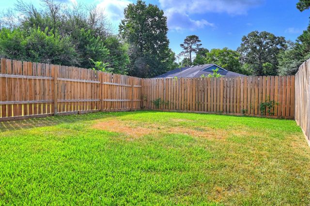 110 unit B Will Street B, Willis, TX 77378
