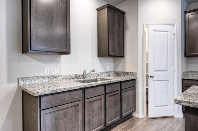110 unit B Will Street B, Willis, TX 77378