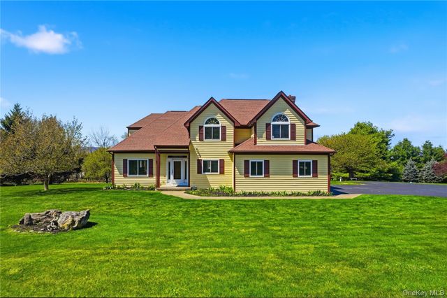 15 Almond Tree Lane, Warwick, NY 10990