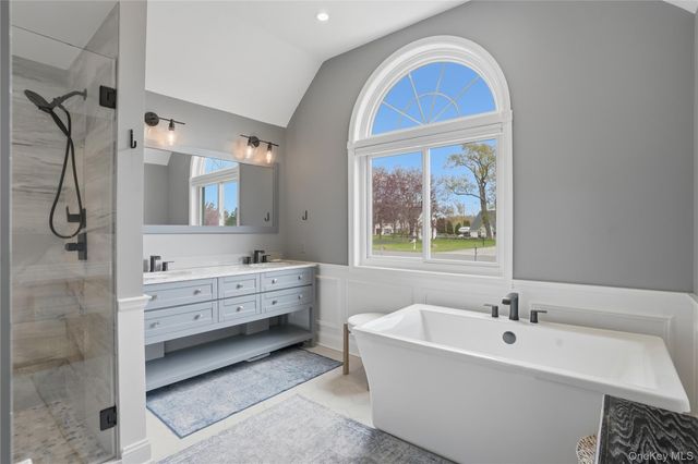 15 Almond Tree Lane, Warwick, NY 10990