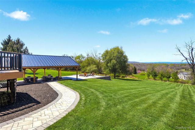 15 Almond Tree Lane, Warwick, NY 10990
