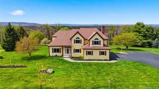 15 Almond Tree Lane, Warwick, NY 10990