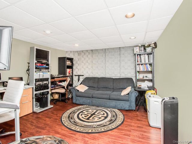 8 Davids Lane, Ossining, NY 10562