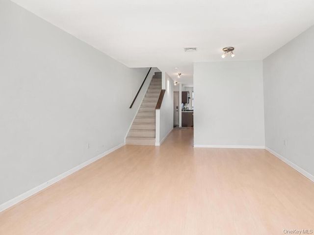 8 Davids Lane, Ossining, NY 10562