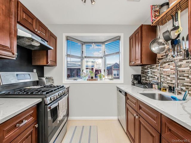 8 Davids Lane, Ossining, NY 10562