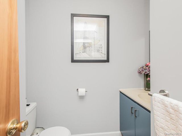 8 Davids Lane, Ossining, NY 10562