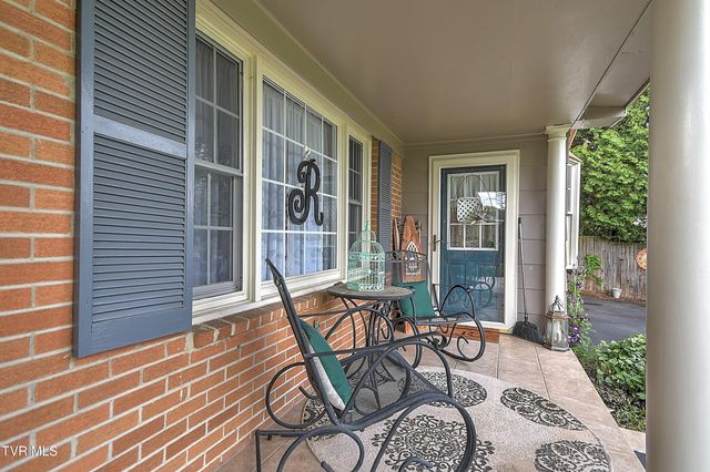 29521 Lee Highway, Glade Spring, VA 24340