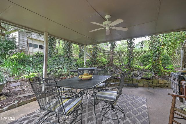 29521 Lee Highway, Glade Spring, VA 24340