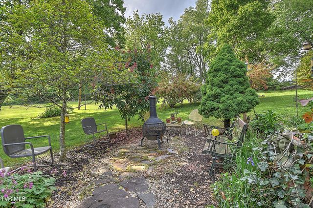 29521 Lee Highway, Glade Spring, VA 24340