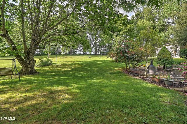 29521 Lee Highway, Glade Spring, VA 24340