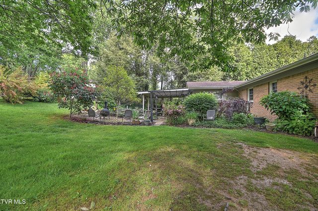 29521 Lee Highway, Glade Spring, VA 24340