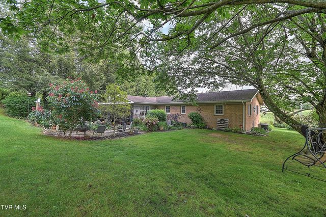 29521 Lee Highway, Glade Spring, VA 24340