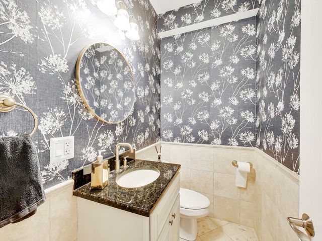 6545 N Sacramento Avenue 1S, Chicago, IL 60645