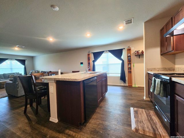 3473 Canyon, Seguin, TX 78155
