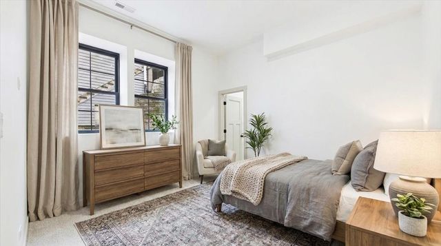 298 Apache Trail, Lake In The Hills, IL 60156