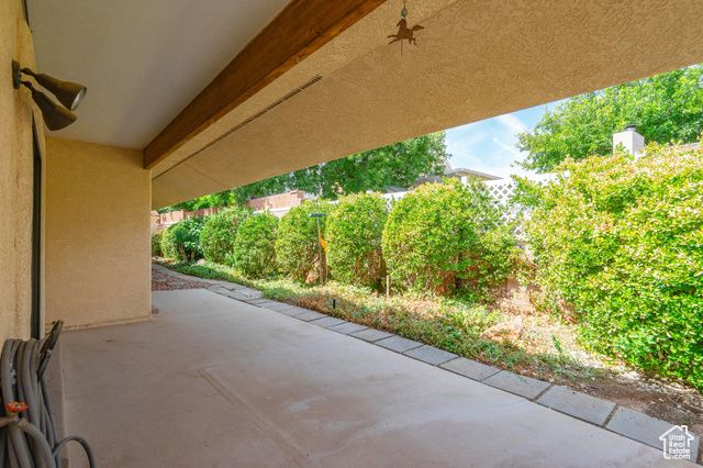 2952 S JACOB HAMBLIN DR, St. George, UT 84790