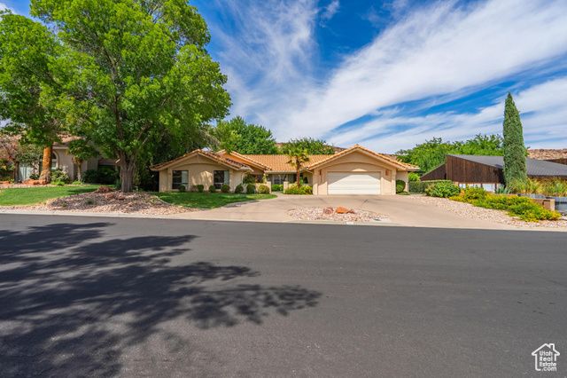 2952 S JACOB HAMBLIN DR, St. George, UT 84790