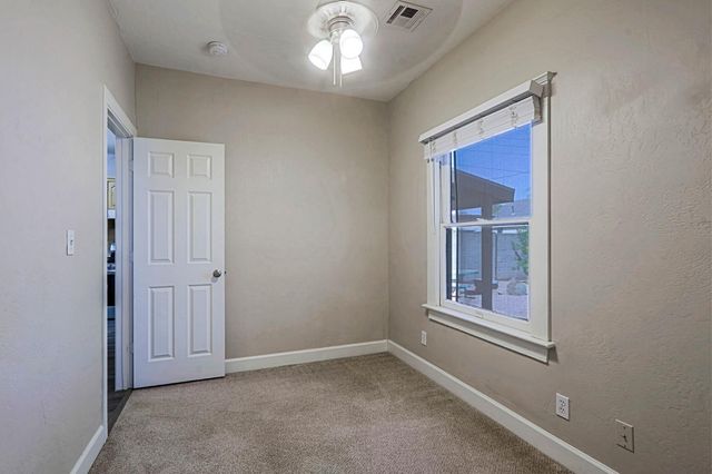 841 N 9th Avenue, Phoenix, AZ 85007