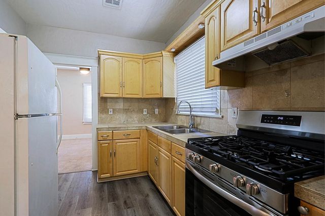 841 N 9th Avenue, Phoenix, AZ 85007
