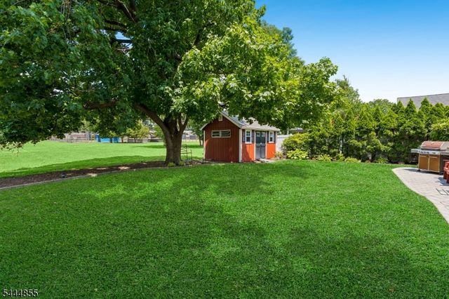 319 Edgeworth St, Middlesex Boro, NJ 08846