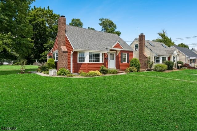 319 Edgeworth St, Middlesex Boro, NJ 08846