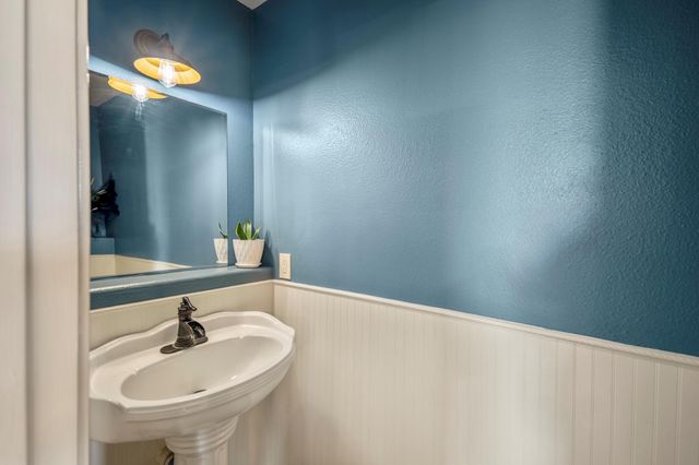 10009 County Road 168, Alvin, TX 77511