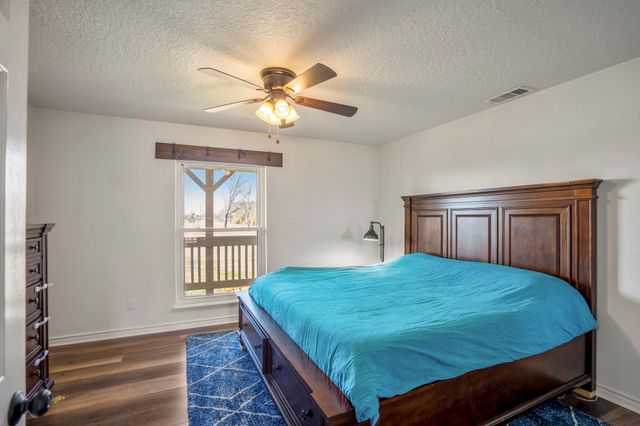 10009 County Road 168, Alvin, TX 77511