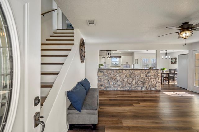 10009 County Road 168, Alvin, TX 77511