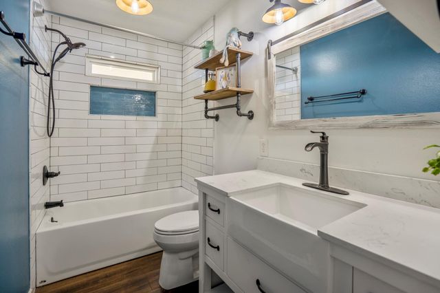 10009 County Road 168, Alvin, TX 77511