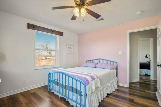 10009 County Road 168, Alvin, TX 77511