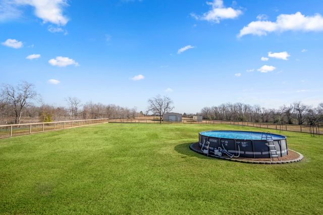 10009 County Road 168, Alvin, TX 77511