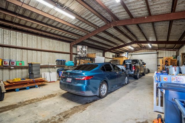 10009 County Road 168, Alvin, TX 77511