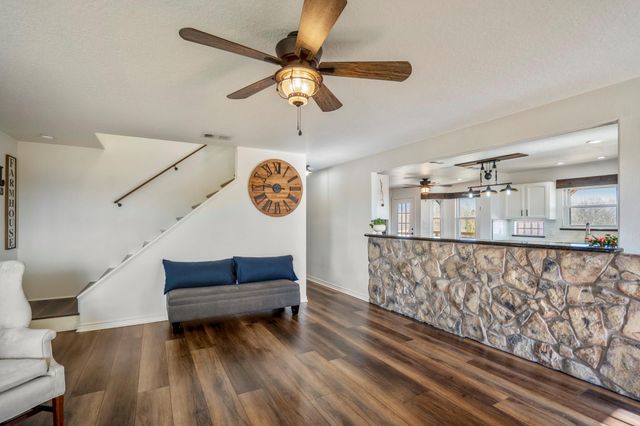 10009 County Road 168, Alvin, TX 77511