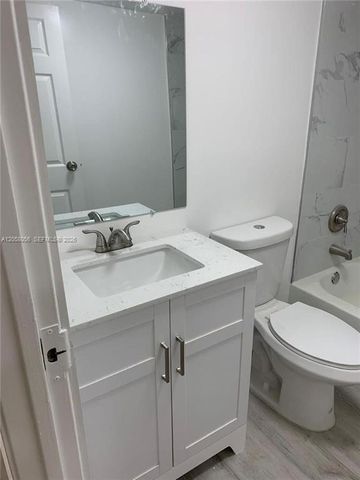 7911 NW 75th Avenue 0, Tamarac, FL 33321