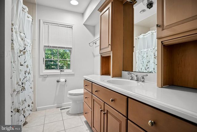 43 BATTERY HILL DR, Voorhees, NJ 08043