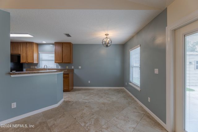6605 HARMON HILLS Circle, Jacksonville, FL 32222