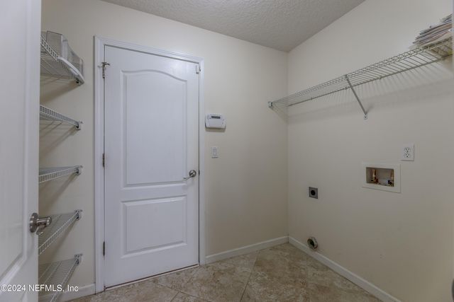 6605 HARMON HILLS Circle, Jacksonville, FL 32222