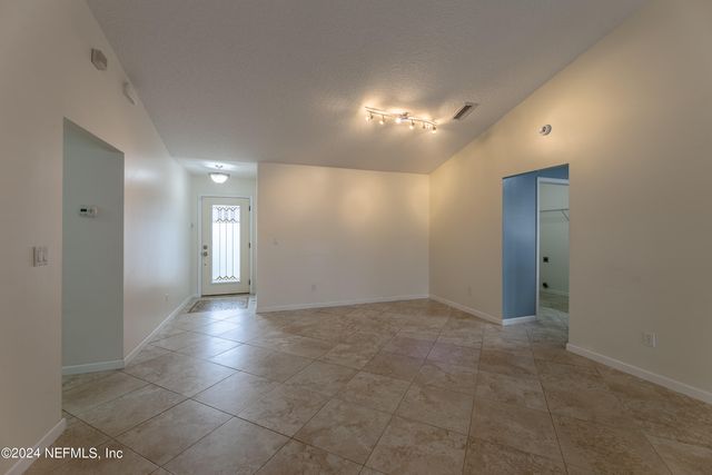 6605 HARMON HILLS Circle, Jacksonville, FL 32222