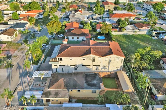 366 W 12th St, Hialeah, FL 33010