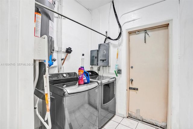 366 W 12th St, Hialeah, FL 33010