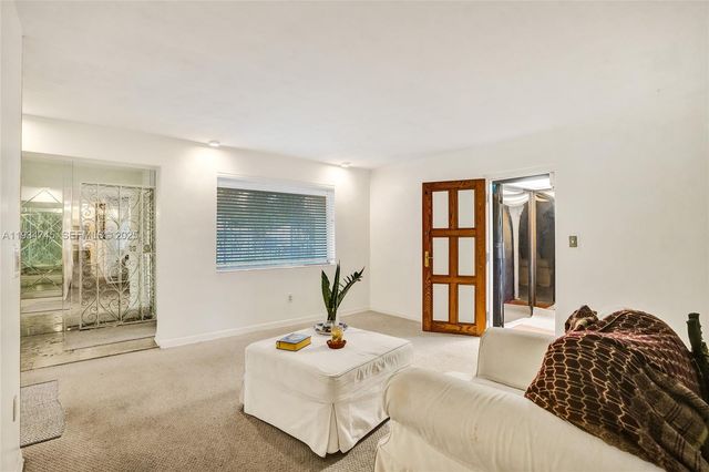 366 W 12th St, Hialeah, FL 33010