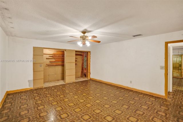 366 W 12th St, Hialeah, FL 33010